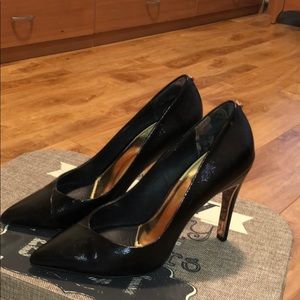 Ted Baker Pumps